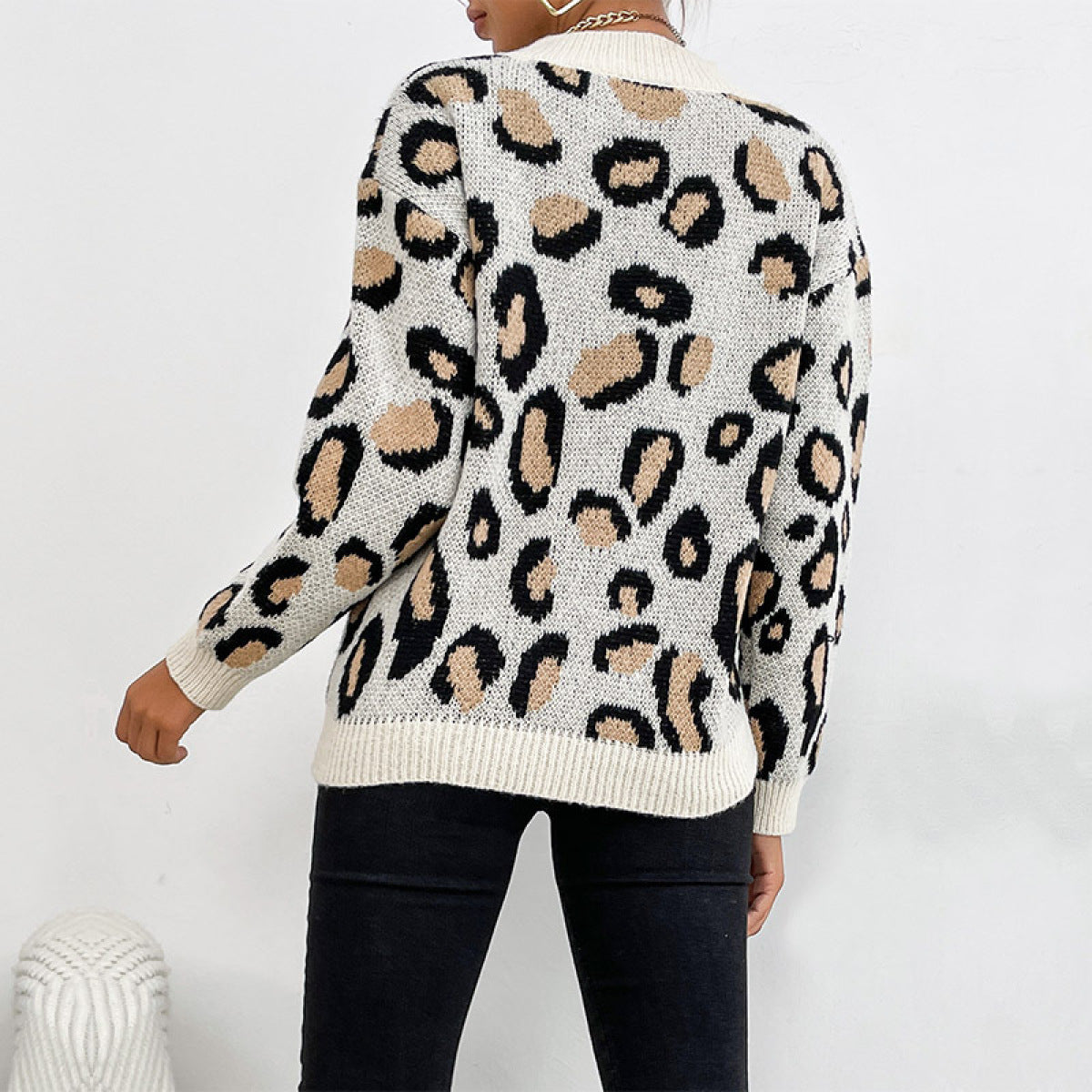 V-Neck Long Sleeve Leopard Knit Sweater